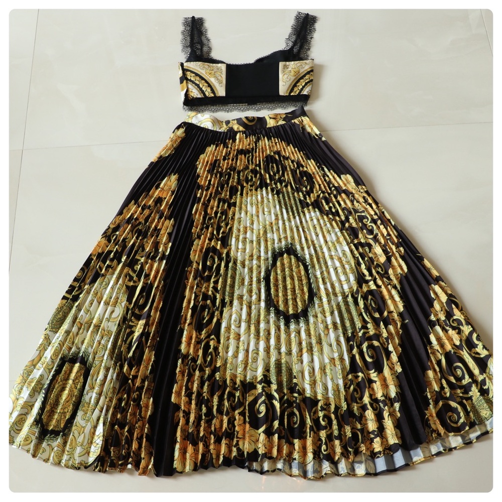 Versace Barocco Silk Skirt Set - Picture 12 of 12